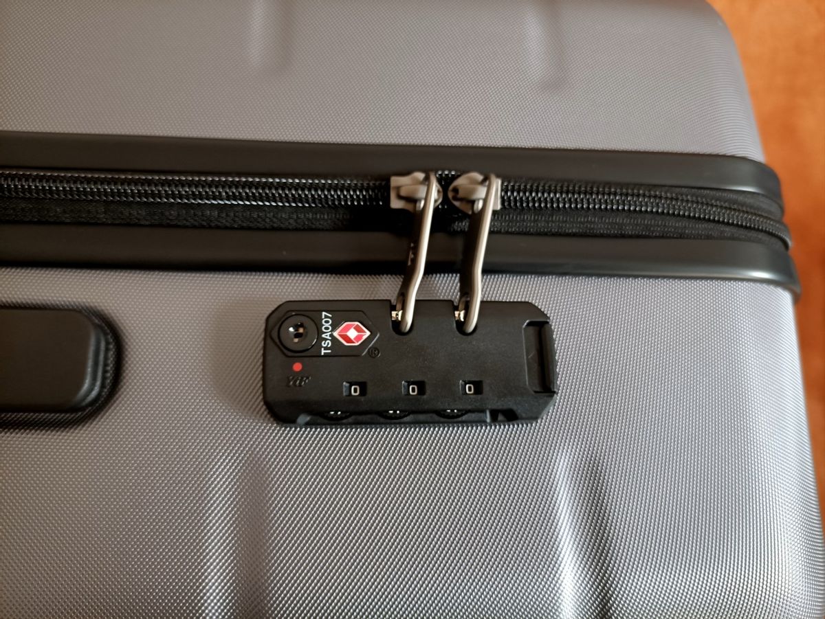 做出行途中最靓的仔，小米行李箱，好用结实人气旺