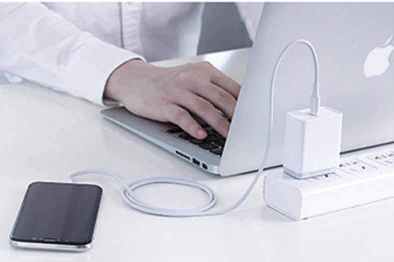 绿联苹果数据线pd20,绿联PD快充数据线