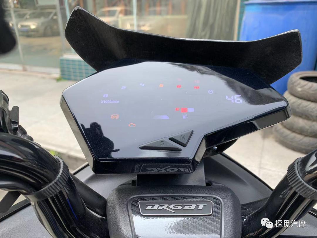 光阳krv180对比三阳drg158,雅马哈nvx155和三阳drg158