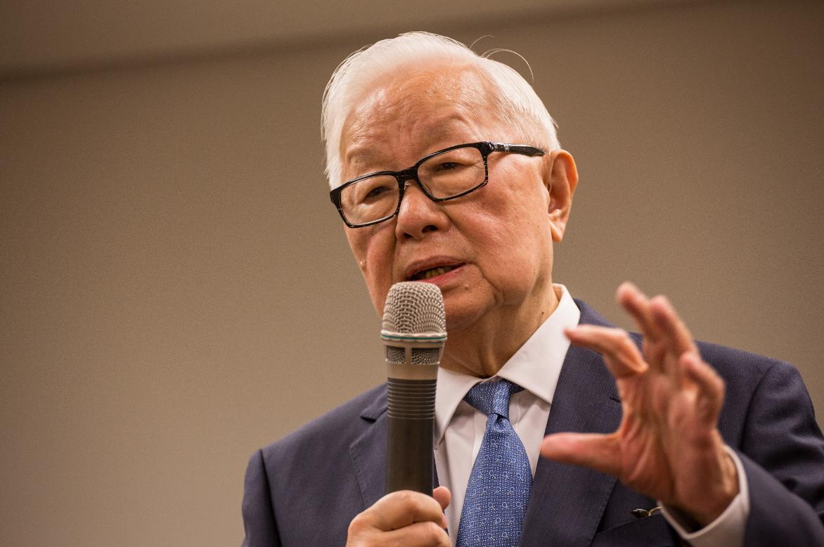 11日，军事冲突升级！美国想打世界大战？竟给乌军提供集束*弹炸**