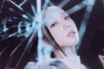 人均手握高奢代言的BLACKPINK，每一帧镜头都好贵