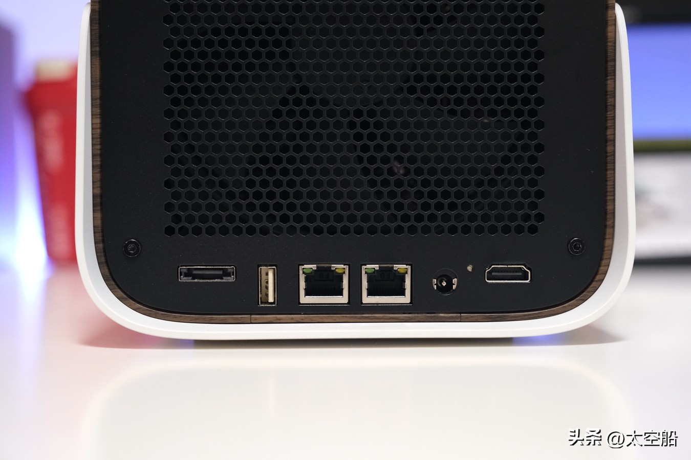 简单易用nas新兵极空间z4上手体验,极空间z4s上手