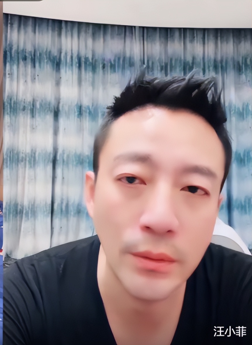 邓家佳分享新冠康复过程，反复发烧喉咙痛还鼻塞，是最难受的感冒