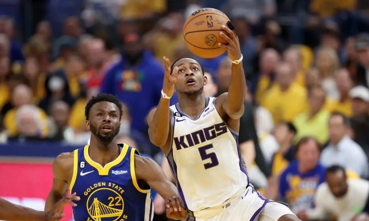 福克斯nba最新信息,福克斯球员