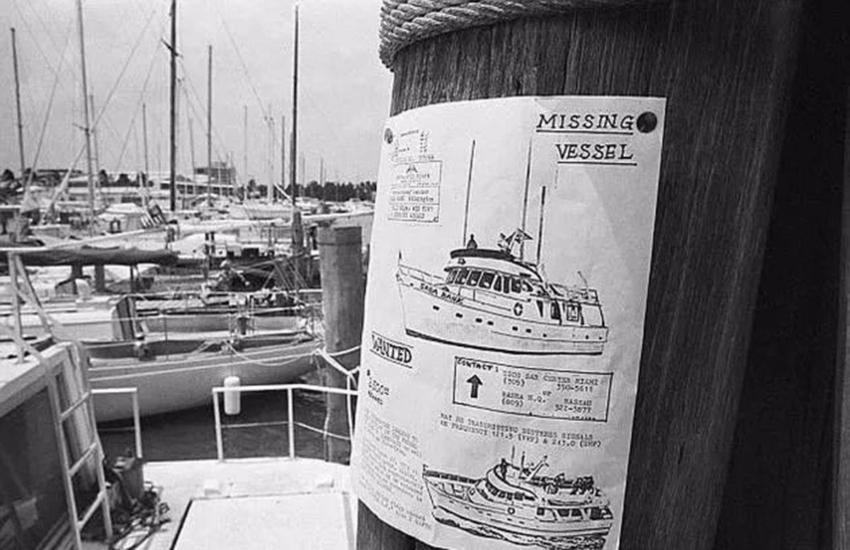 疯狗浪海洋巨兽,疯狗浪冲击沙滩视频