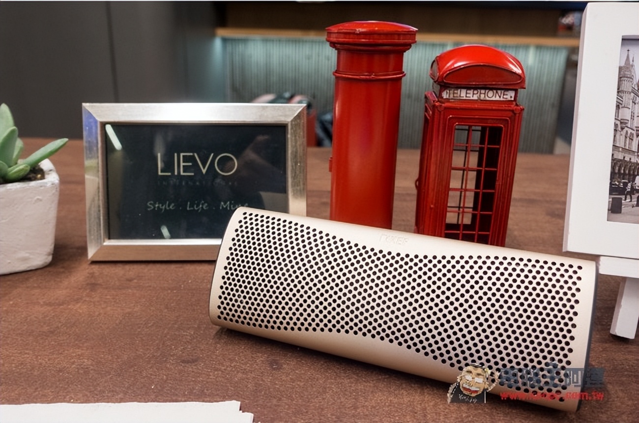 音箱上的蓝牙和wifi连接哪个好,怎样把蓝牙音响调成wifi模式