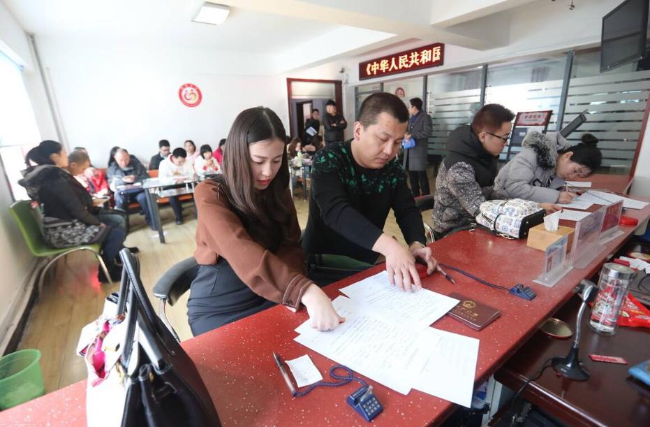 二婚女找头婚男离婚的可能性大吗,女人离婚了是找一婚还是二婚的好