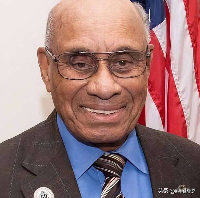 风靡美国的柠檬杯胸罩，印度*队军**的大象战机，36张图看世界