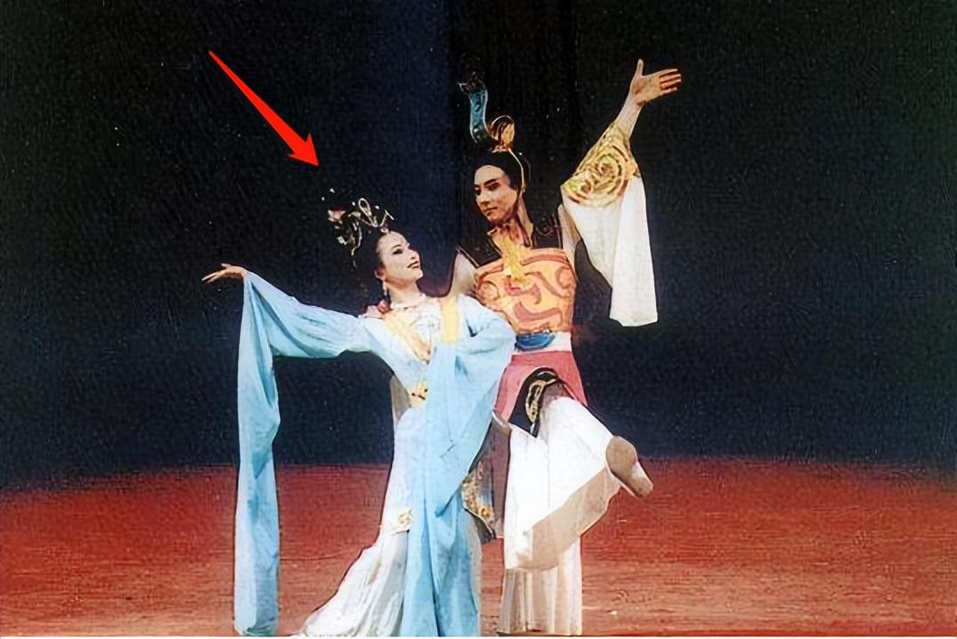 全家最丑刘亦菲,多年后才发现,“神仙姐姐”口中的妈妈有多优秀