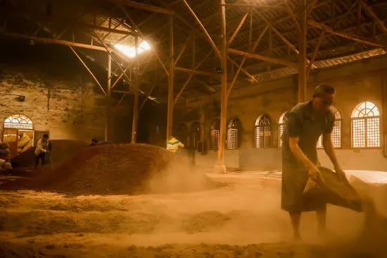 酱酒乱象的原因,劣质酱酒泛滥