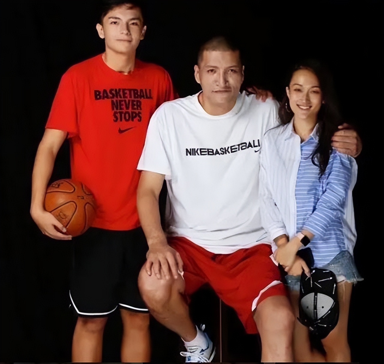 篮球巨星巴特尔：退役7年后，体形消瘦令人心疼，如今投身公益