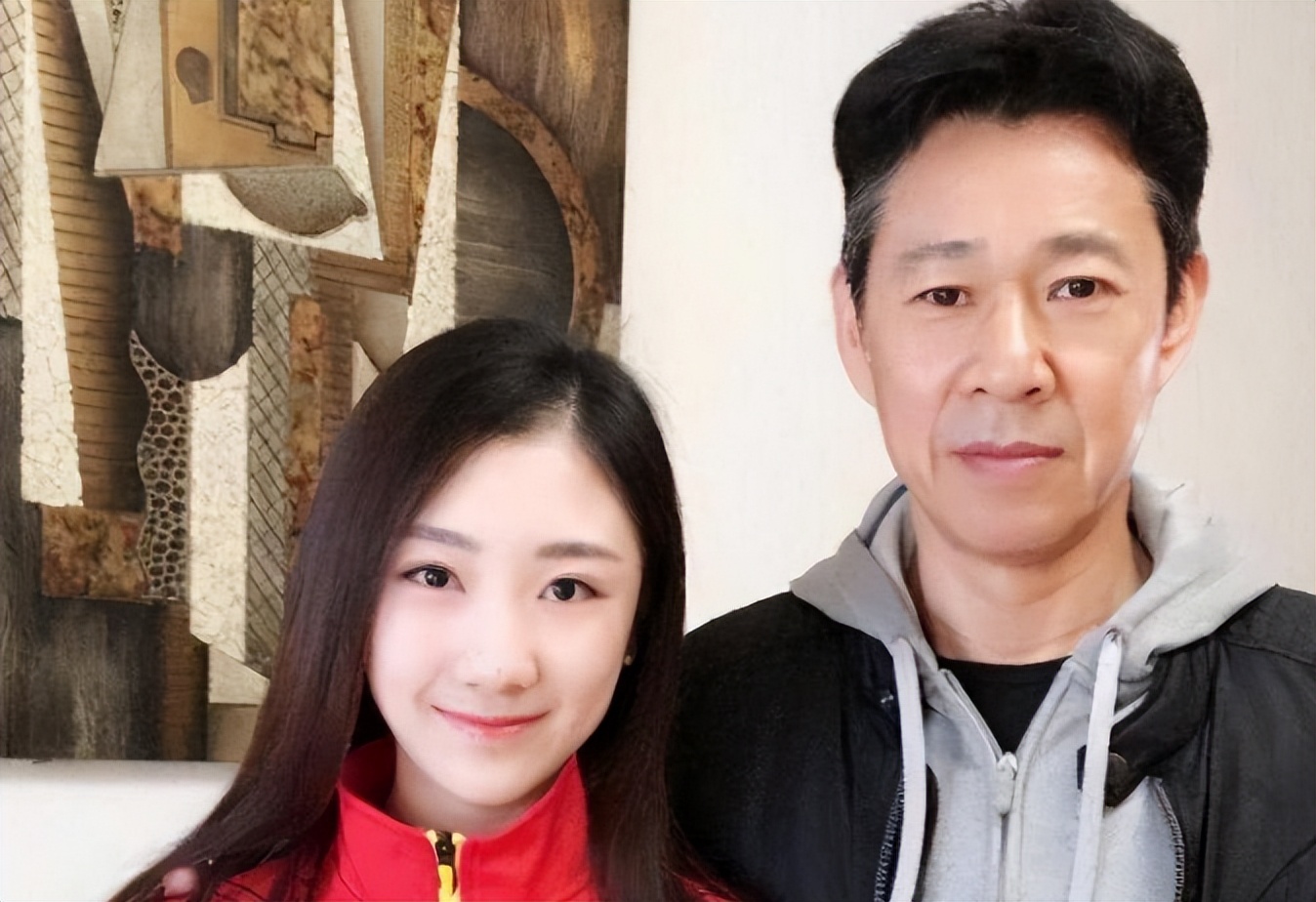 张丰毅离婚后娶了什么样的媳妇,张丰毅与二婚妻子有孩子吗