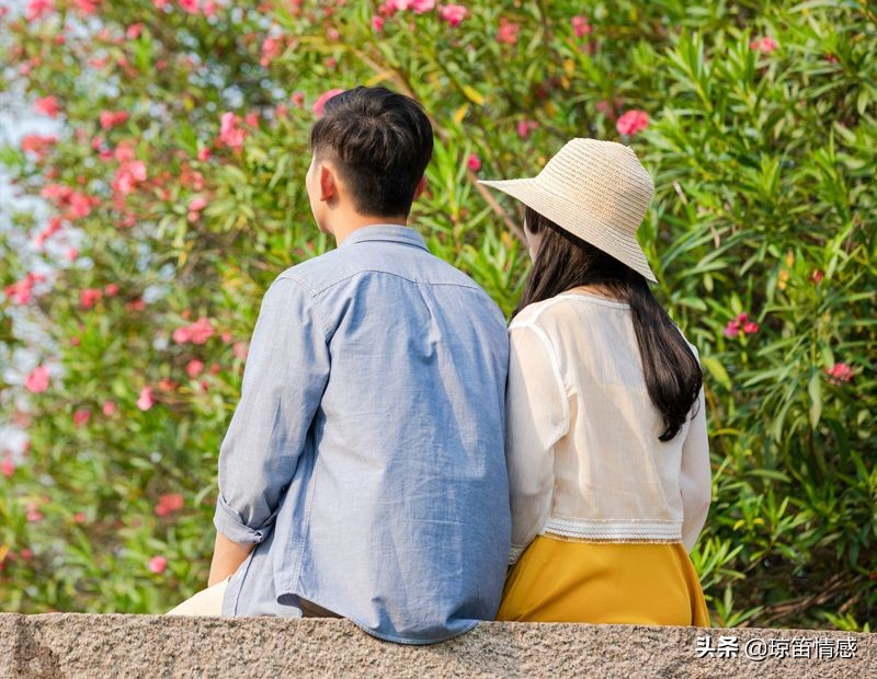 杨绛说所有的暧昧都是从聊天开始,杨绛说最好的感情不是每天缠绵