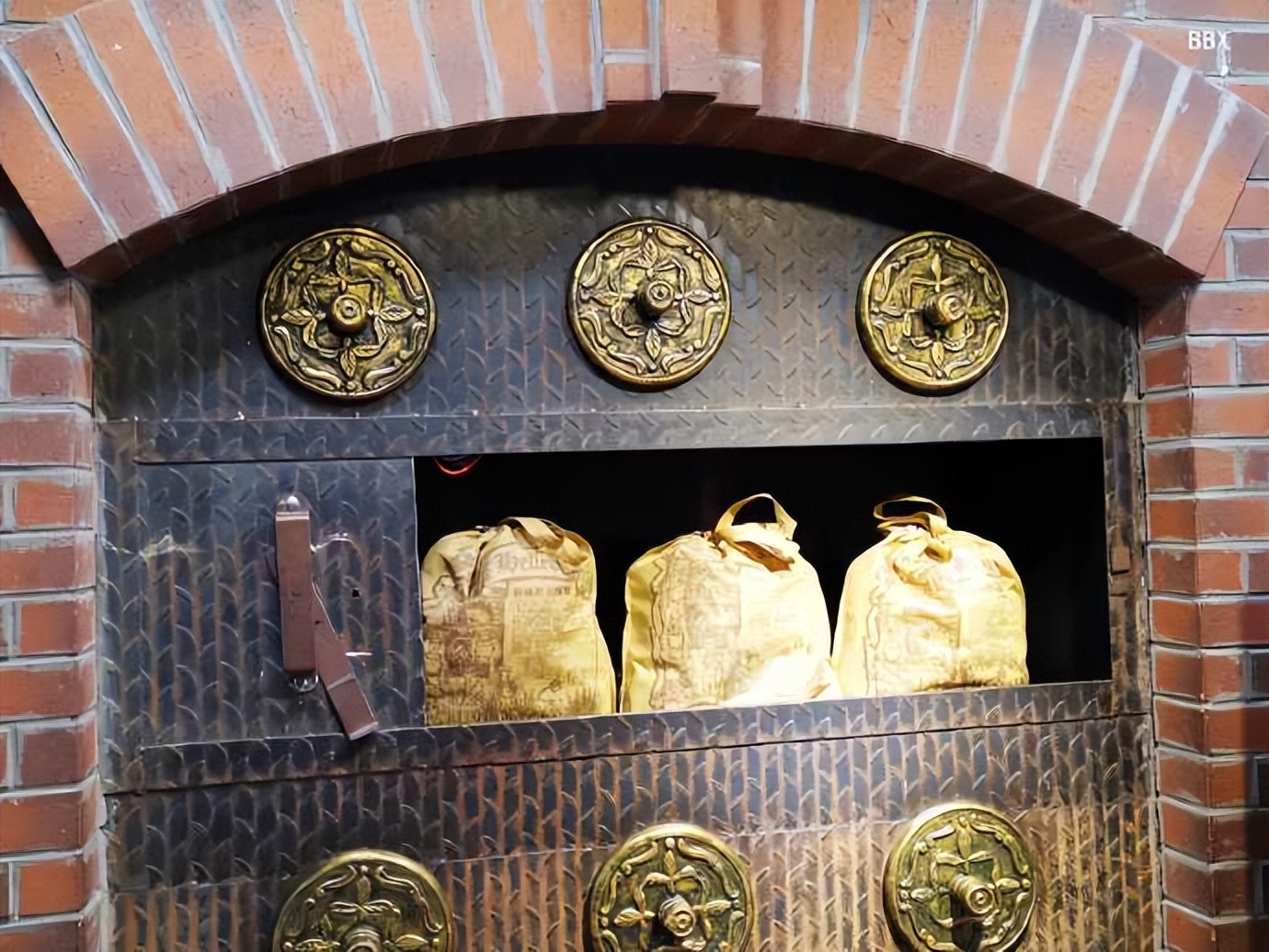 哈尔滨红肠的另一层含义,哈尔滨红肠本来就是熟的吗