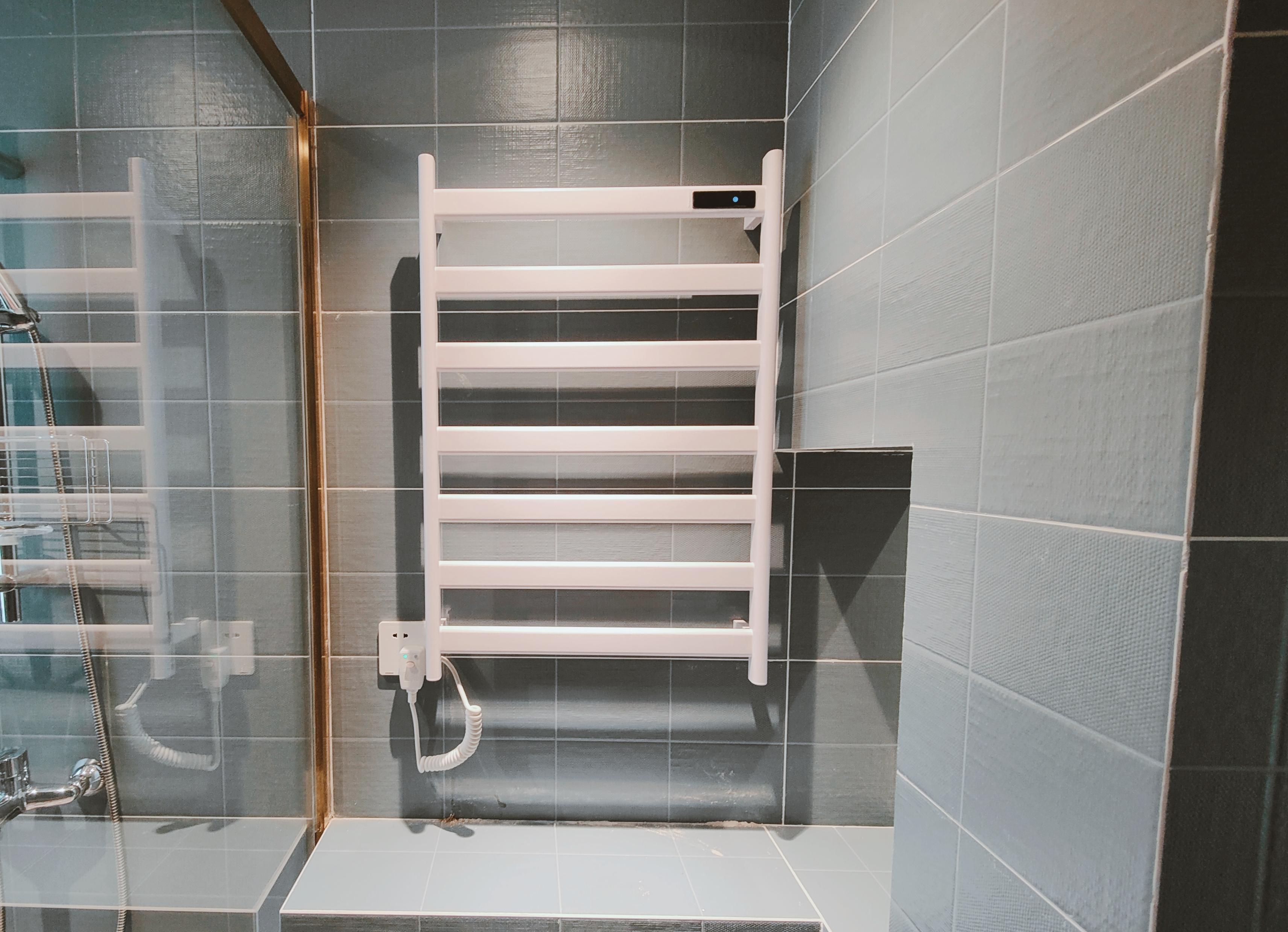 升级版光暖浴霸,升级版的浴霸取暖灯有什么区别