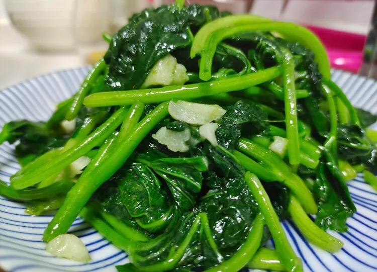 补钙第一名的菜芥蓝,营养专家推荐的7种绿叶蔬菜