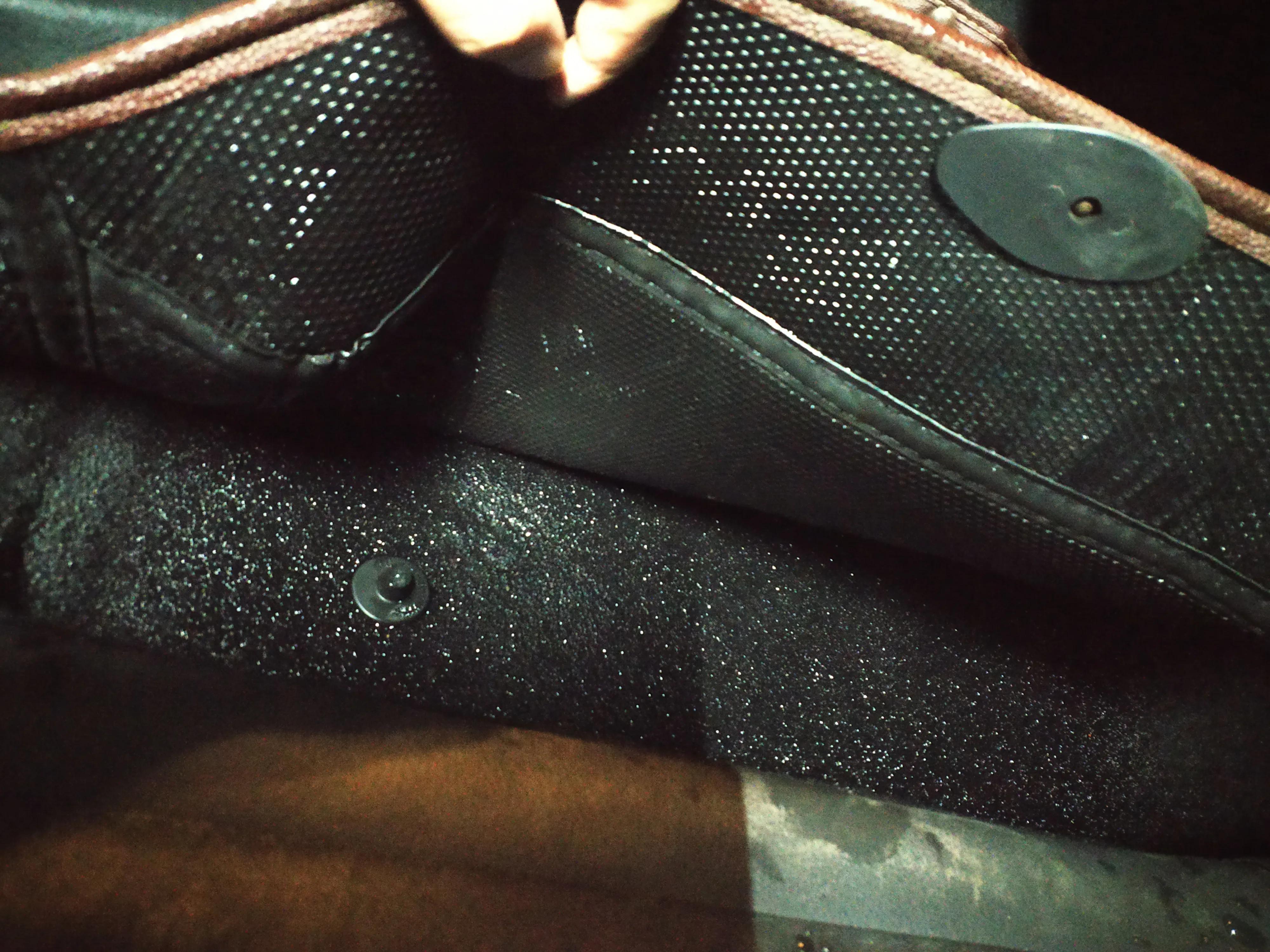 大众天窗漏水问题是设计缺陷，按照黄石文明汽修的做法十年不坏