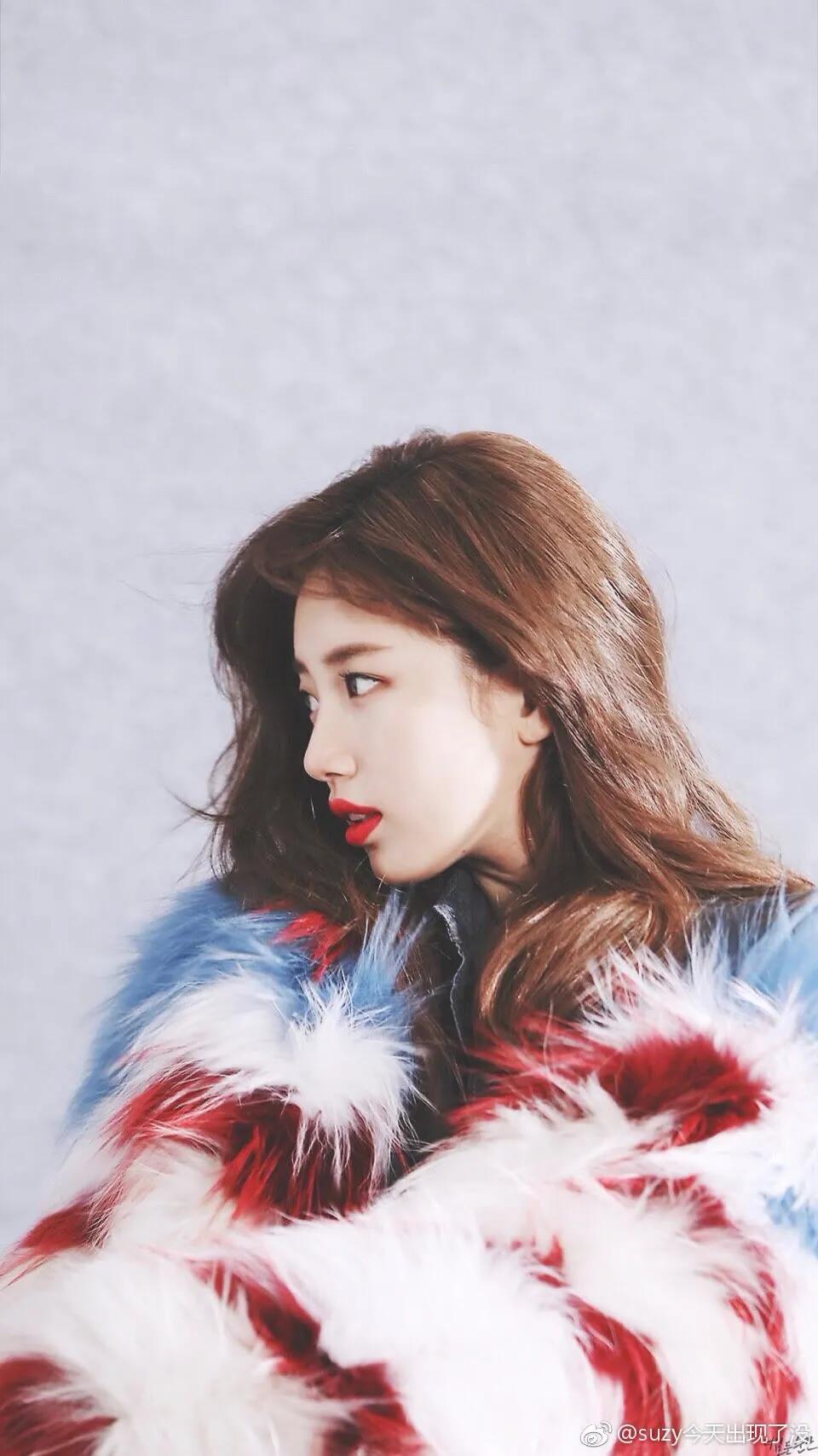 韩国女星裴秀智,裴秀智主持人造型