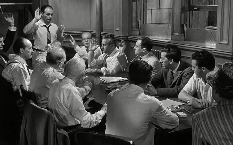 票房破7亿但口碑下滑,票房破30亿满江红为何惹争议