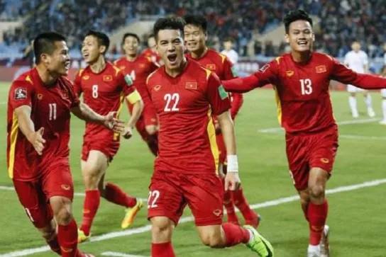 2019男足2-3女足,女足和男足比赛3:0