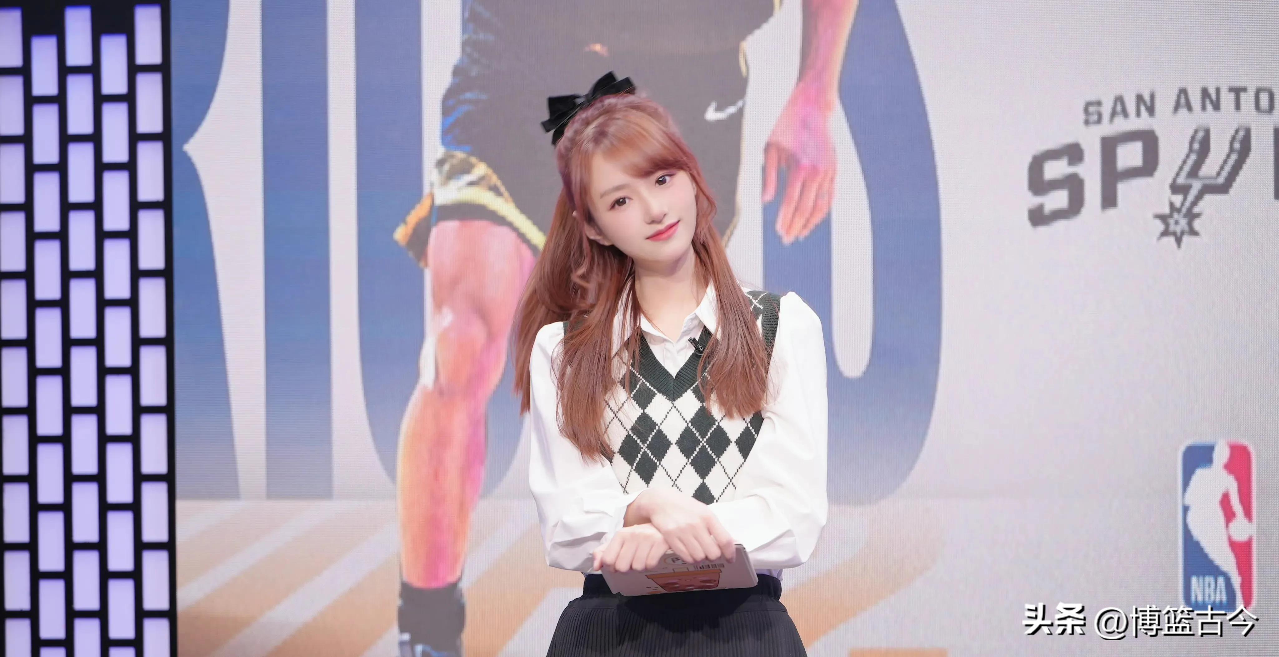 国内球迷总结腾讯NBA三点不足：会员价格偏高，植入广告过多