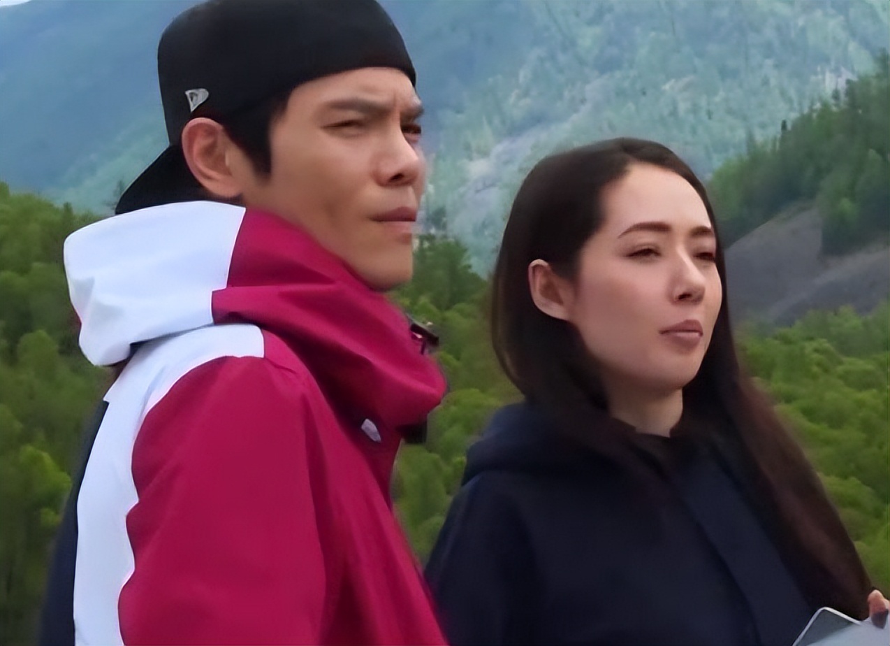 继向太直播带货后，儿子向佐也加入，儿媳妇郭碧婷要逃不掉了？