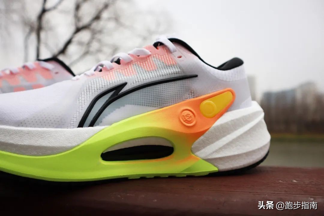 李宁烈骏7适合夏天穿吗,李宁跑鞋烈骏7pro测评