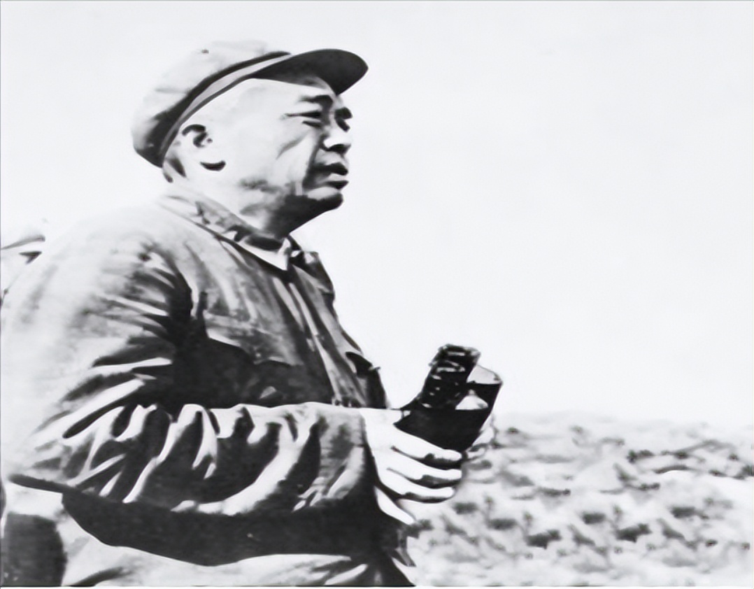 8个团拿不下日军500人，陈赓苦无对策，*伯承刘**提出：日军怕打屁股