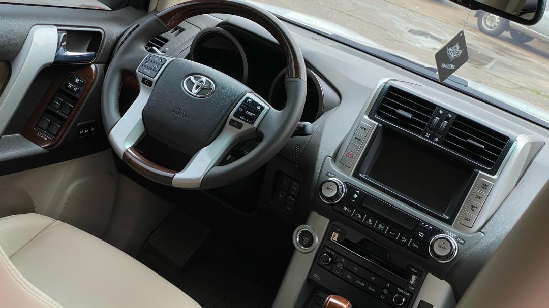 老旧丰田霸道修复,04年丰田霸道翻新改造全过程