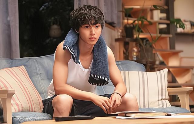 “我妈供我读到研究生不容易，想娶我，先给我妈一百万养老”