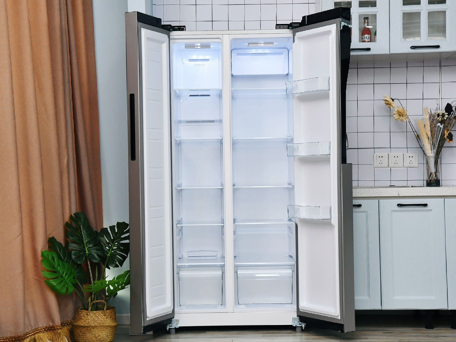 家用冰箱哪款双开门冷冻大冷藏小,买冰箱超薄好吗