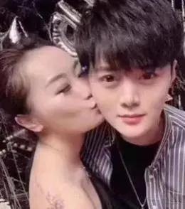 腿被打断！会所头牌男模要求高，真是走了天上人间来了白马会所