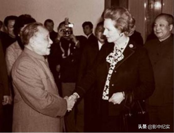 1997年，*小平邓**逝世，夫人卓琳致信*党**中央：*小平邓**交代了5个后事