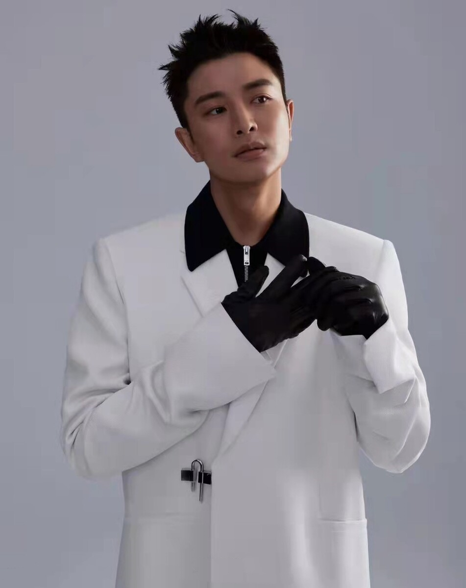 仅仅2天，娱圈的瓜就这么生猛？*税偷***税漏**、售假、入狱，应有尽有