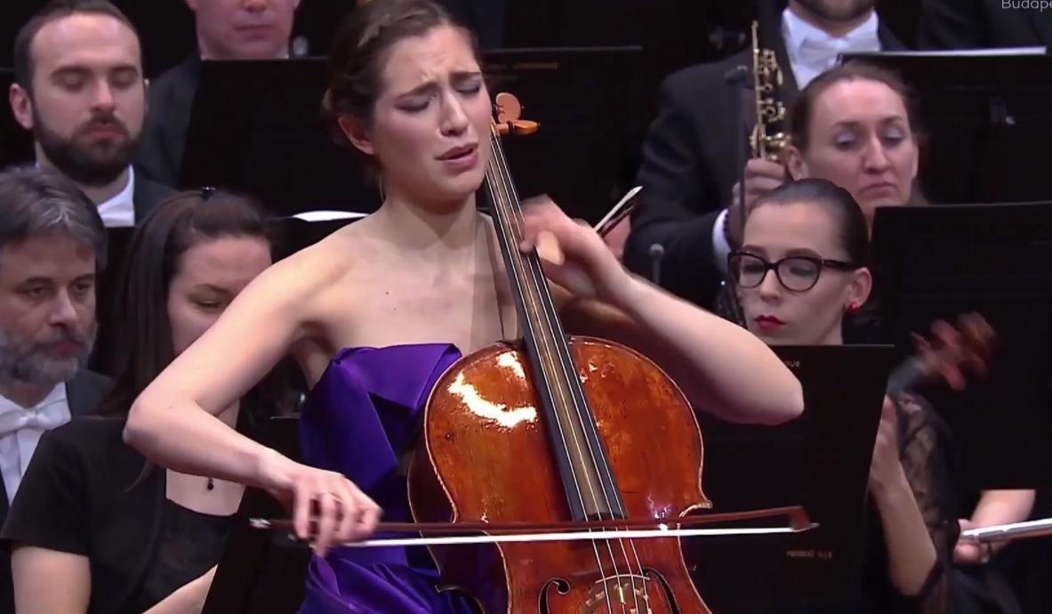 威德曼大提琴协奏曲《黑暗琴弦》的音色音响特征