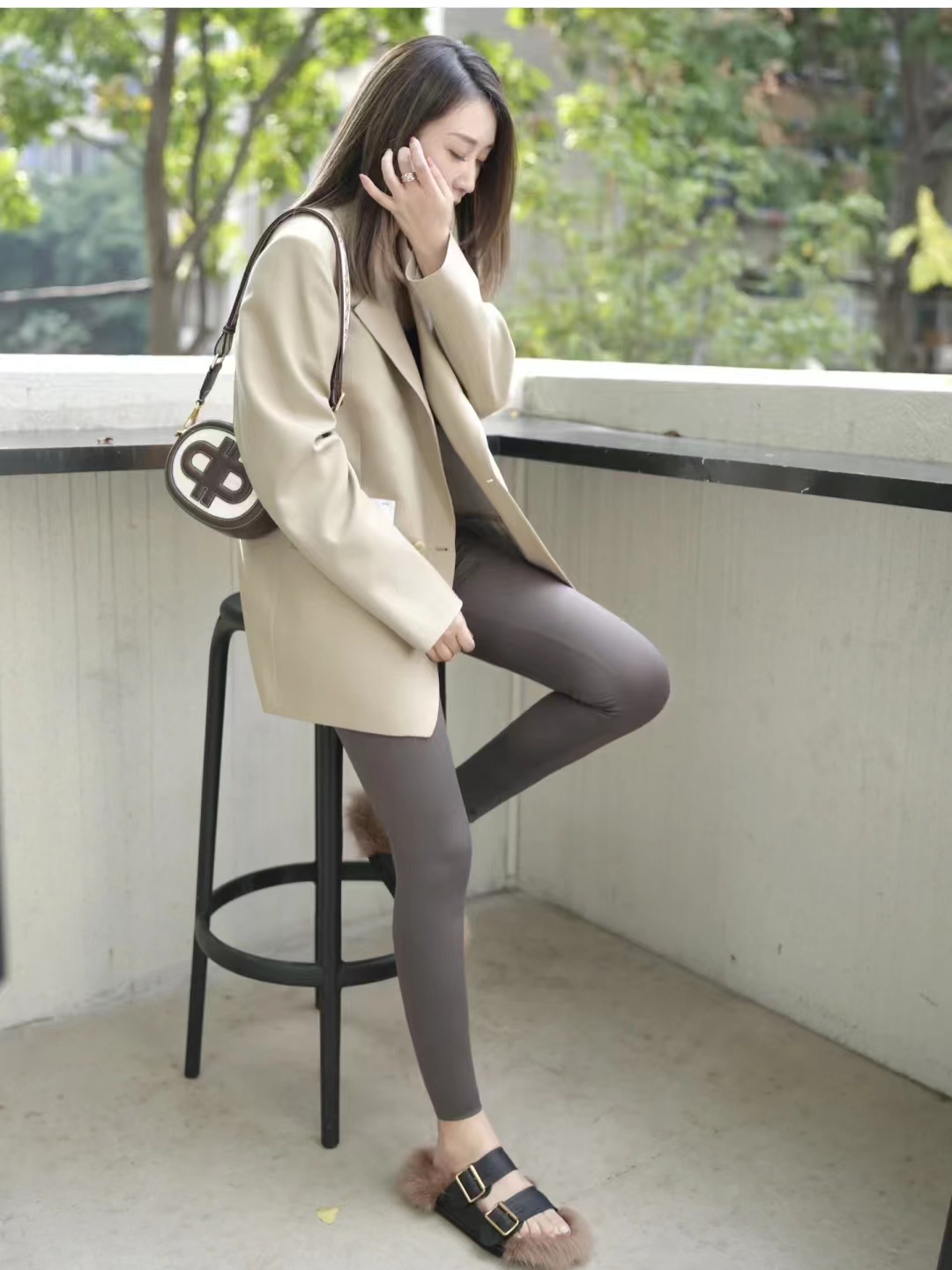 西装外套怎么搭配裙子好看气质,西装外套怎么搭配长裙子冬季