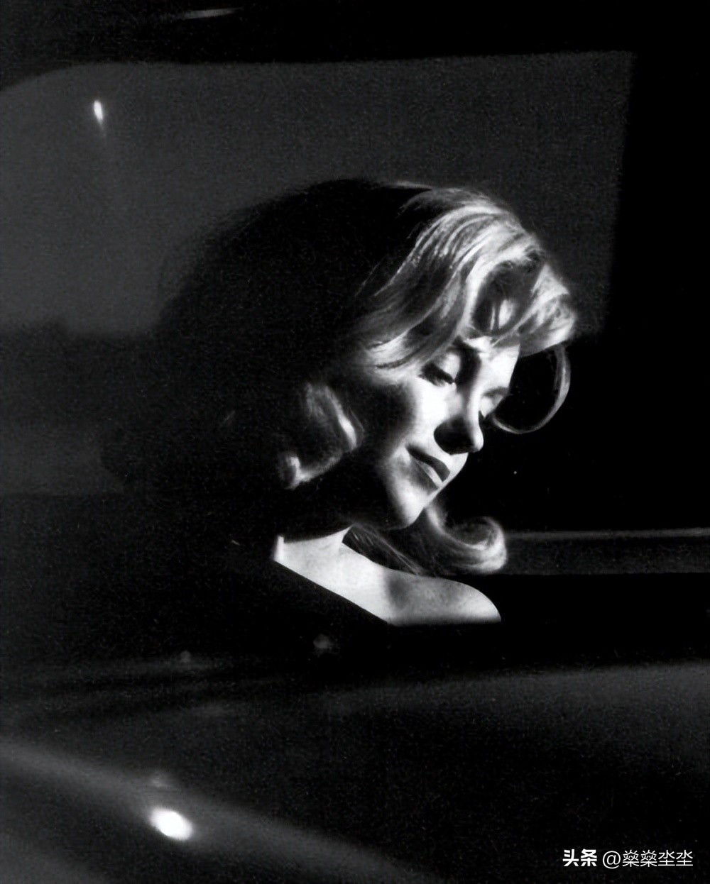 男人愿花大价钱买我一个吻，却没人愿意花五十美分了解我的灵魂