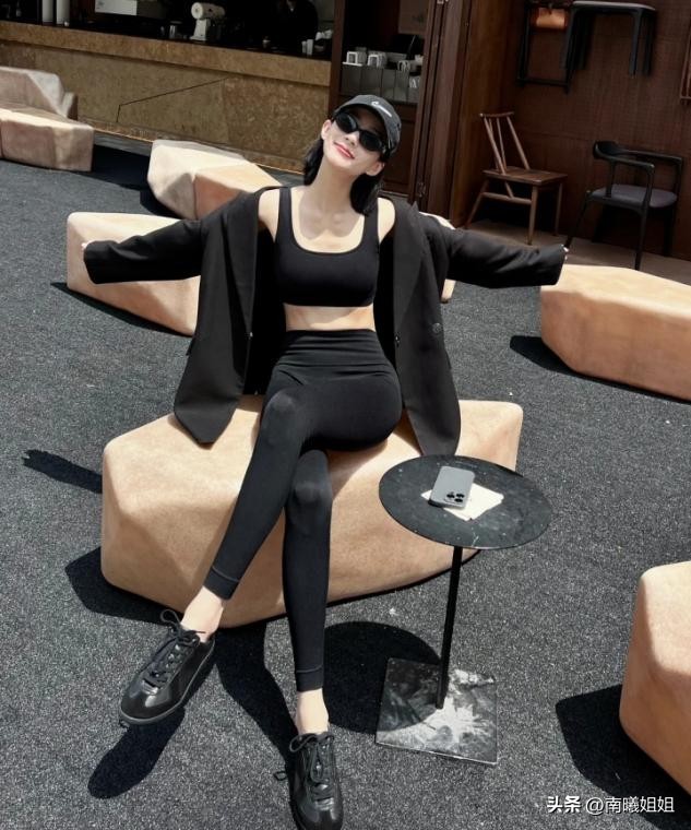 t恤衣服流行女士,t恤衣服流行