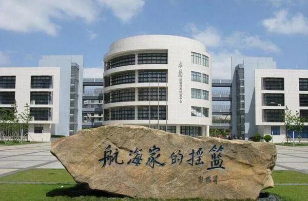 上海海事大学日常,每日一校上海大学