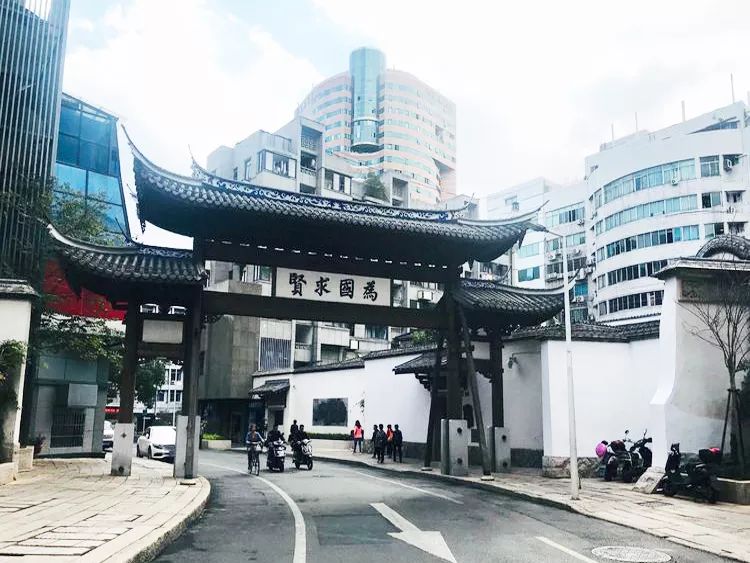 漫步福州中轴线,福州鳌峰坊游览图