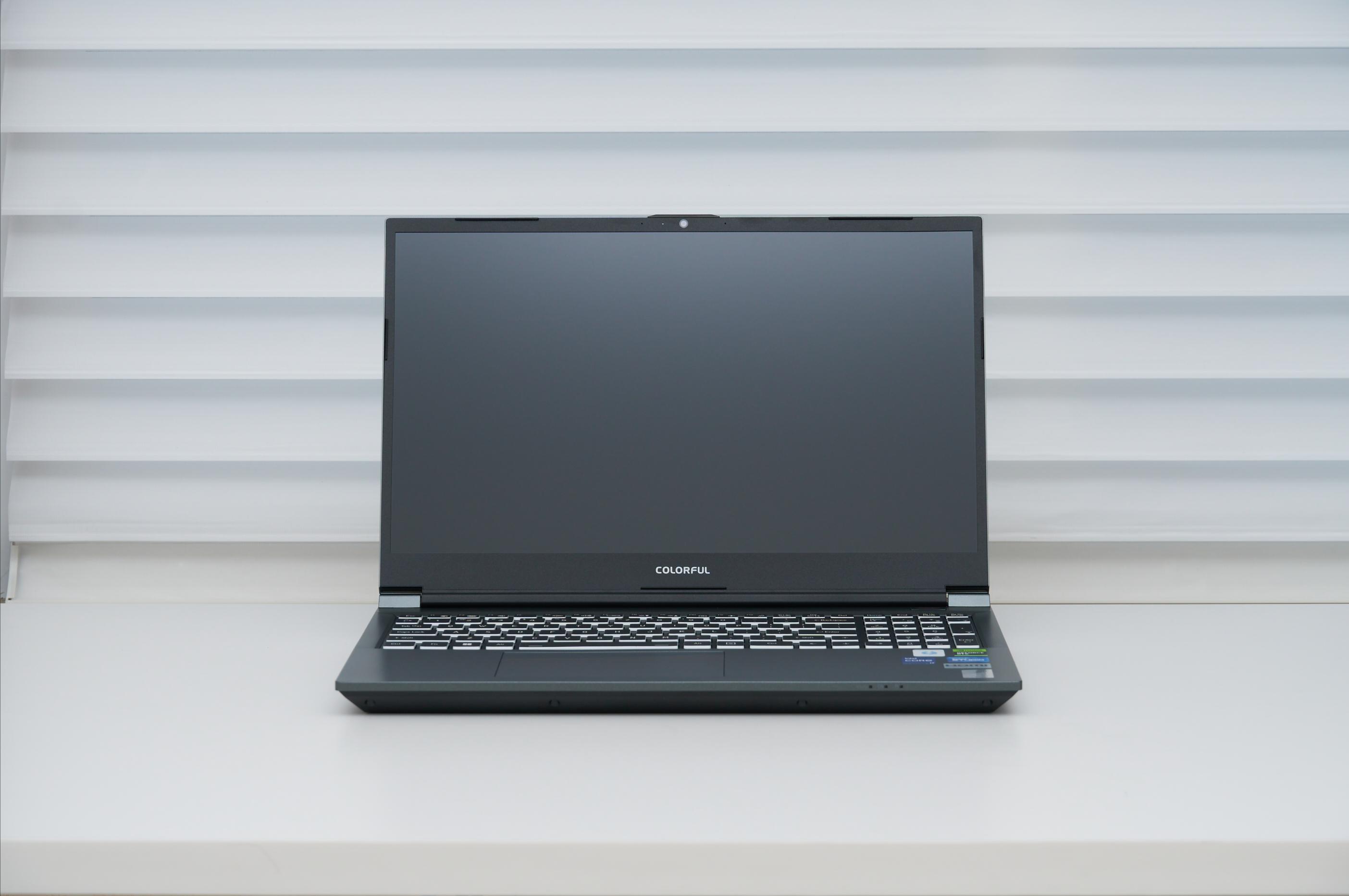 七彩虹将星x15xs,intel超核心显卡750评测