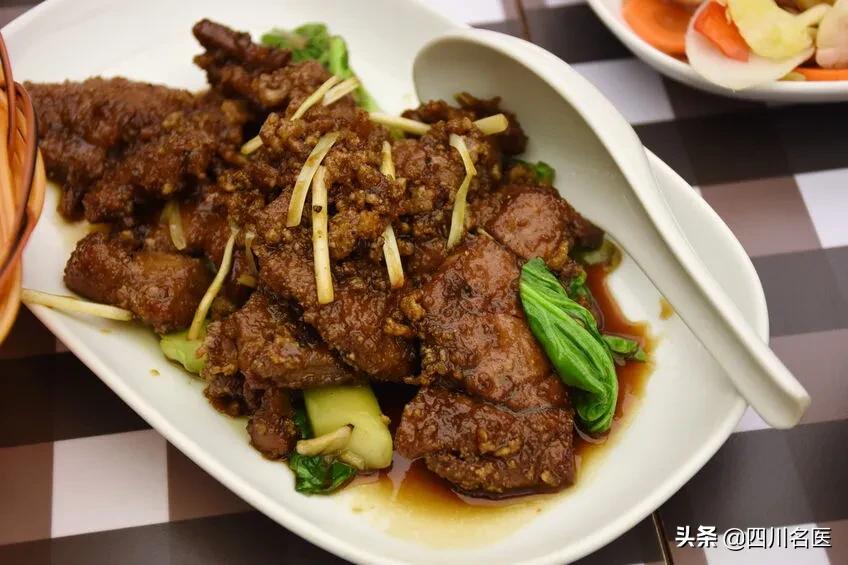 头屑多可能是脱发前兆,头屑越来越多是脱发的表现吗