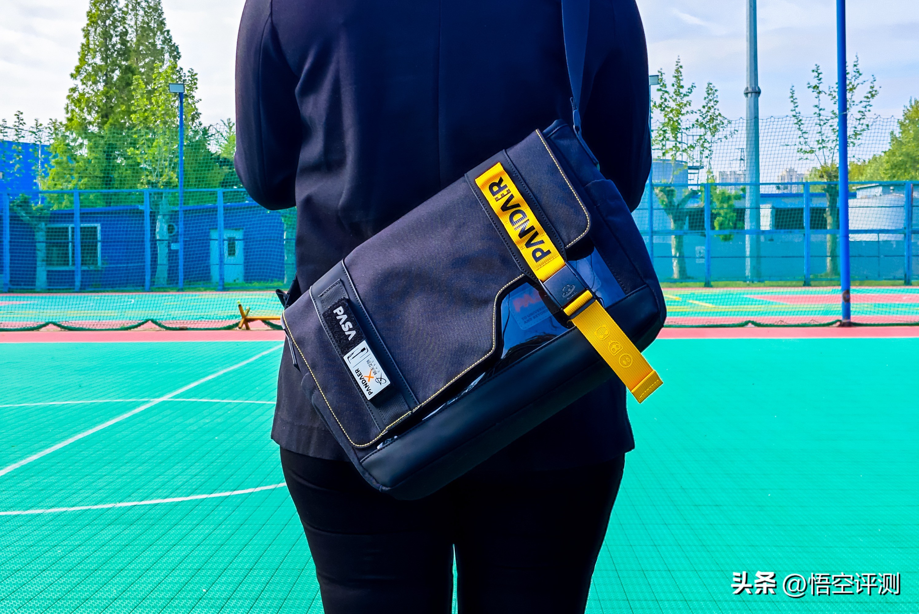 魅族星际邮差壳有13系列吗,魅族邮差包上身效果