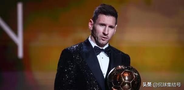 Factos！C罗球迷抱别人大腿，CR7却炮轰梅西，为自己喊冤无缘金球