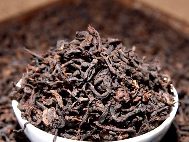 若已经过了45，建议别亏待自己！多喝3种“温性茶”，茶香营养多