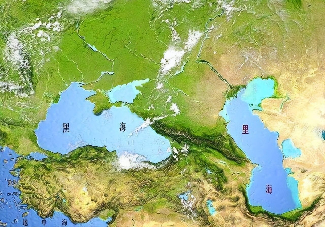 土耳其海峡的地理位置特征以及气候特点