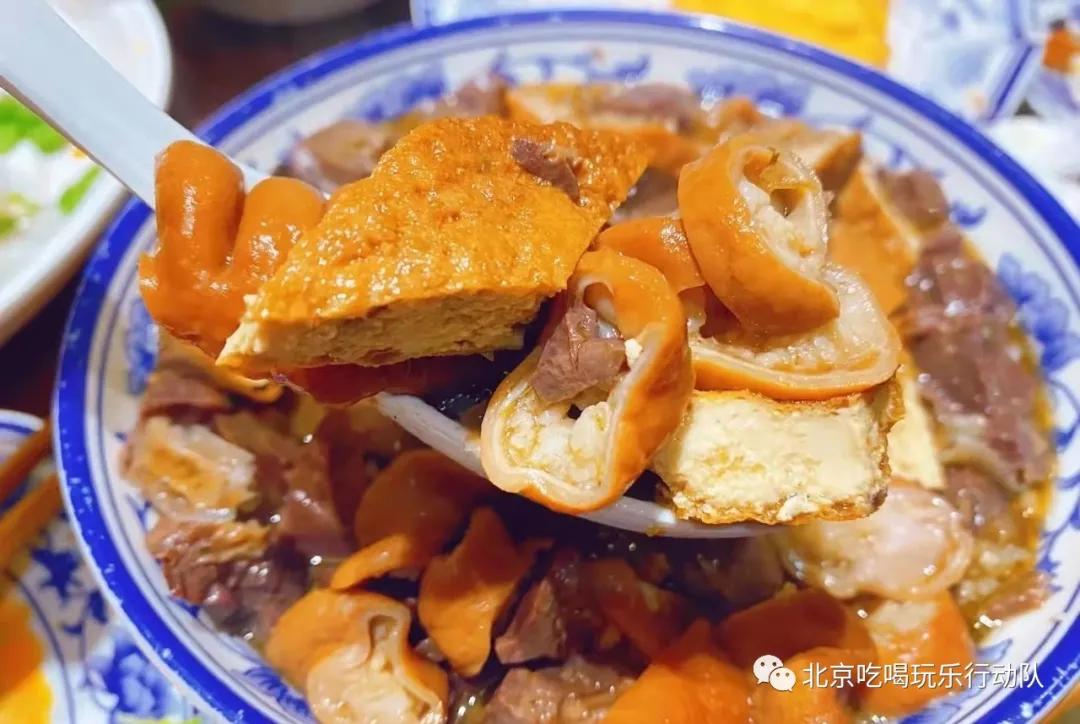 北京安贞紫霞卤煮火烧,北京人最爱的卤煮火烧你吃过吗