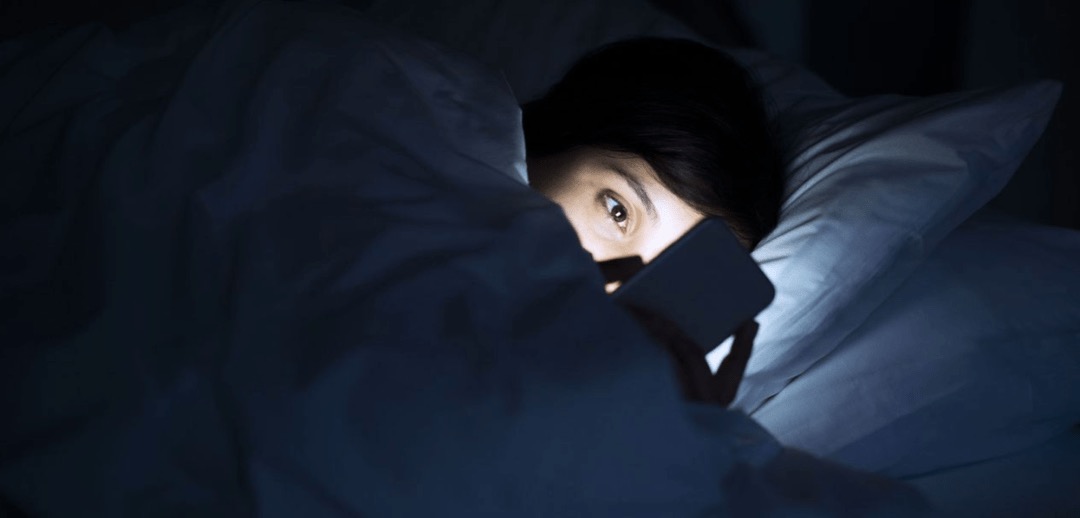 这些伤眼行为，你中招了几个？|全国爱眼日