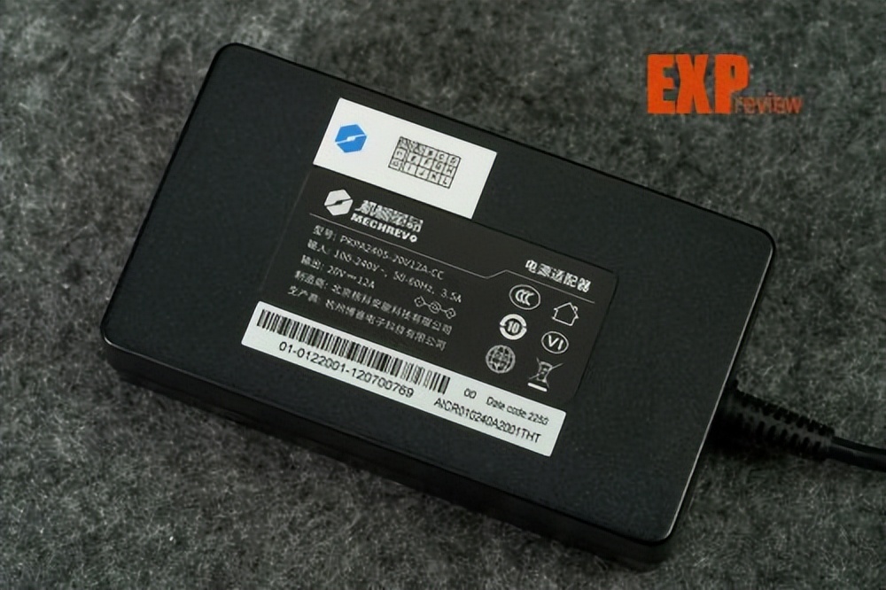 机械革命蛟龙16k4060对比神舟z8d6,机械革命蛟龙16k极光pro旷世g16