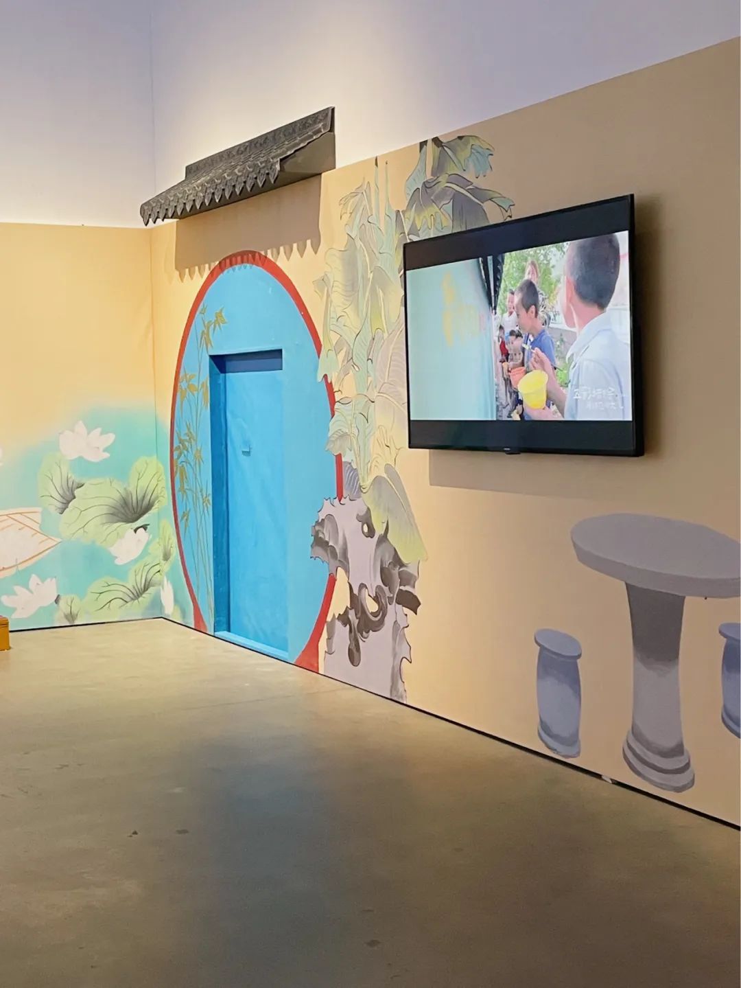 把卧室、酒吧搬进展馆，*疆新**美术馆“搞事情”！